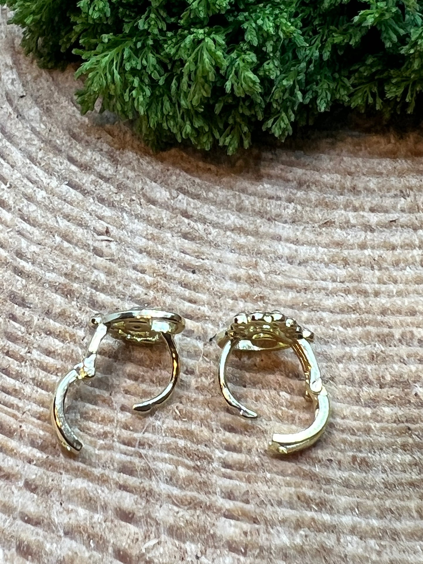 Heart 14K Gold Filled Hoop Earrings/Oro Laminado Arracadas